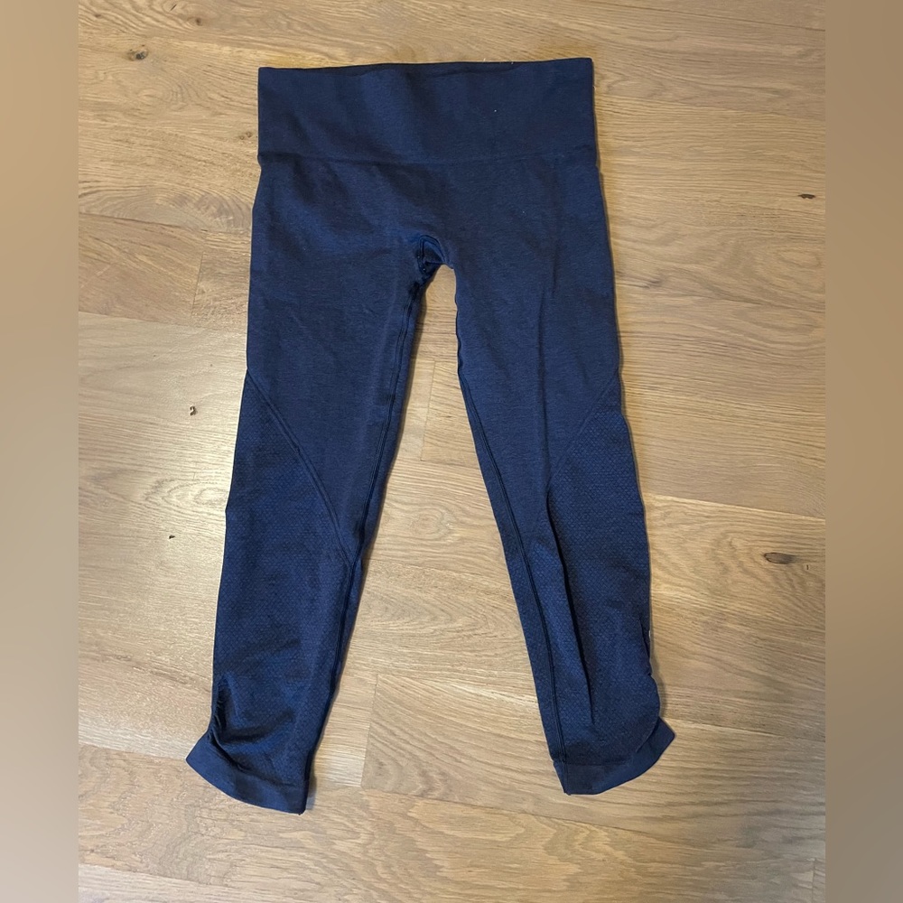 Lululemon Flow And Go Crop Ruched Seamless Leggings Size 4 Navy Blue